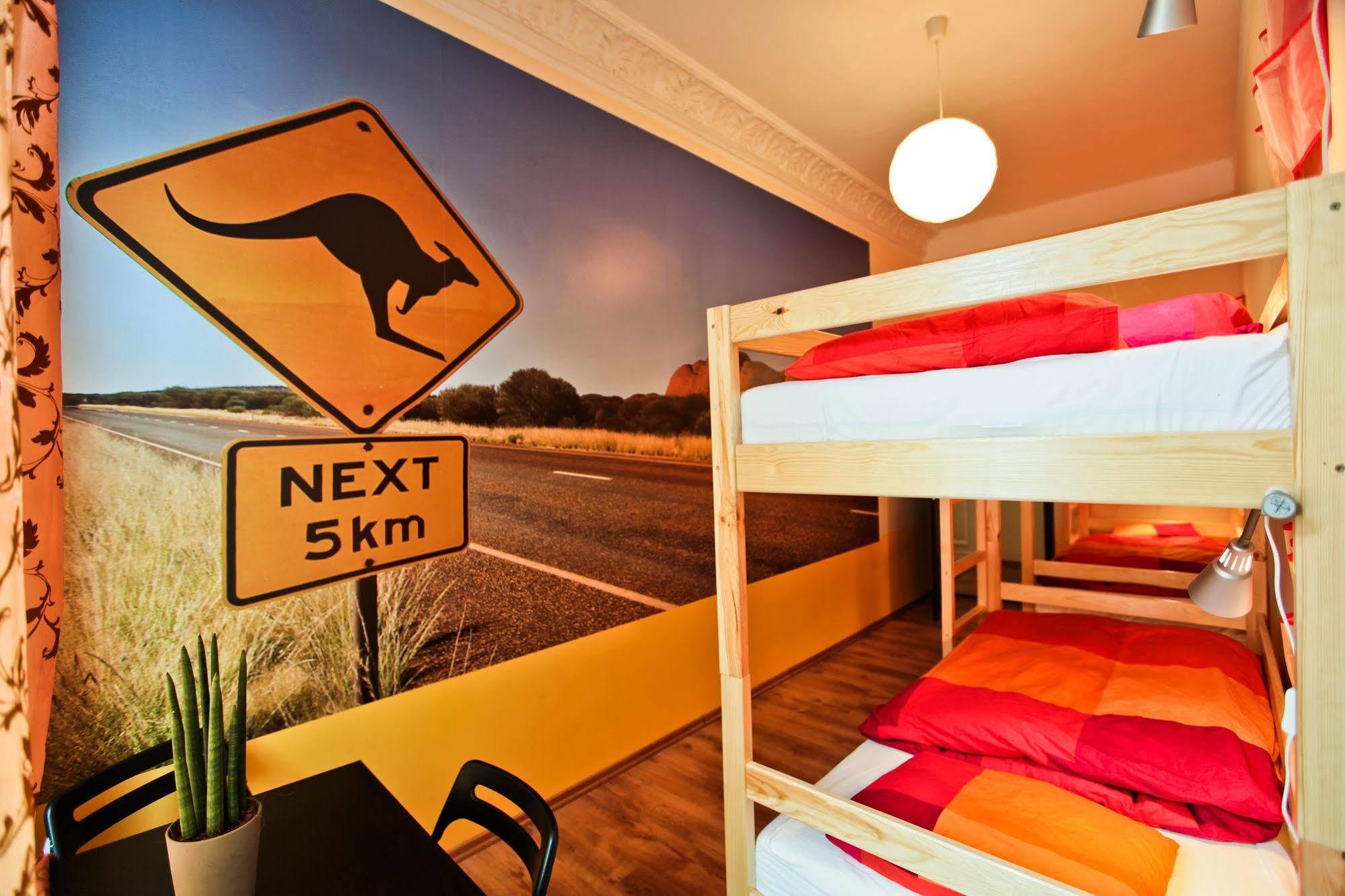 Poco Loco Hostel Poznan Ngoại thất bức ảnh